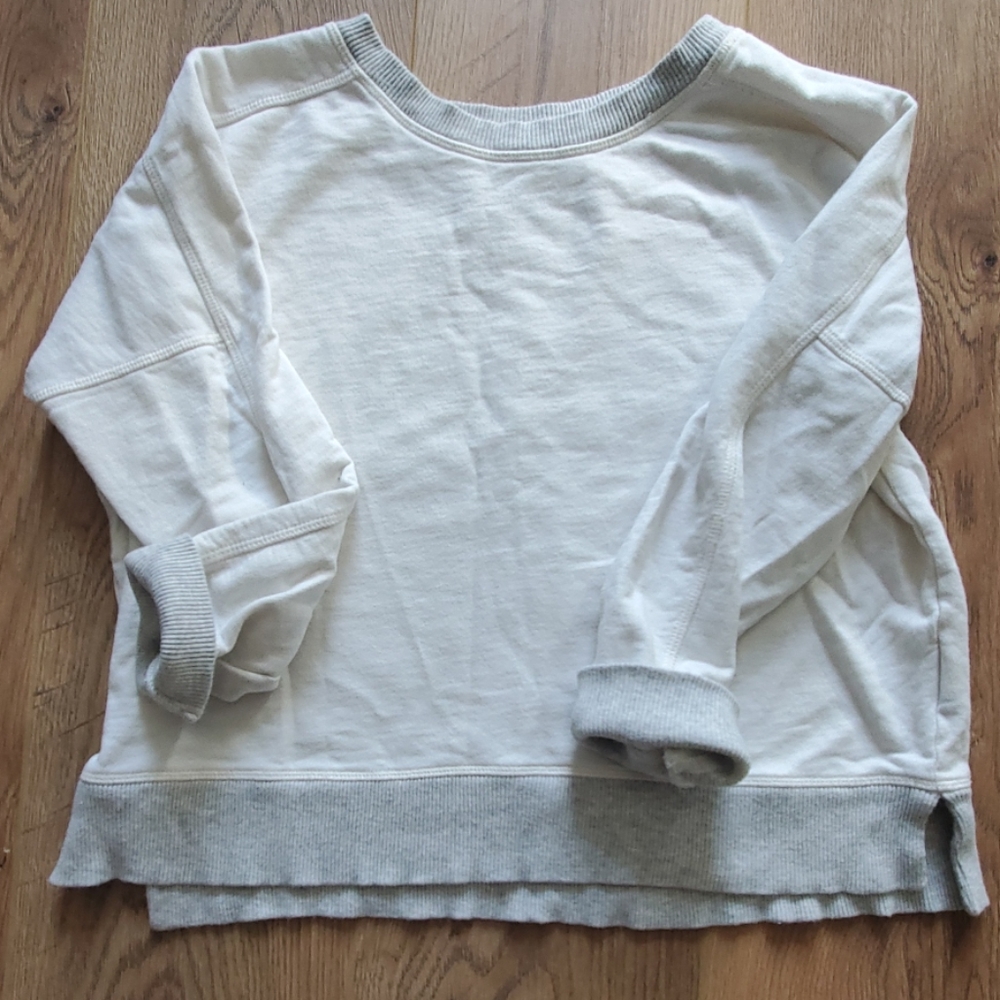 Cropped Sweatshirt